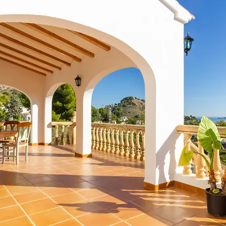Olivos Con Piscina Vakantiehuis Jávea