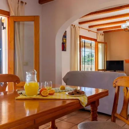 Olivos Con Piscina Vakantiehuis Jávea